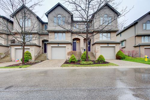 20-270 N Centre Rd, London, ON, N6G5E2 | Card Image