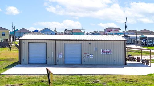 2206 Highway 87, Crystal Beach, TX, 77650 | Card Image