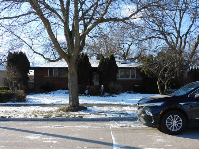 24449 Laurel St, House other with 3 bedrooms, 1 bathrooms and null parking in Flat Rock MI | Image 4