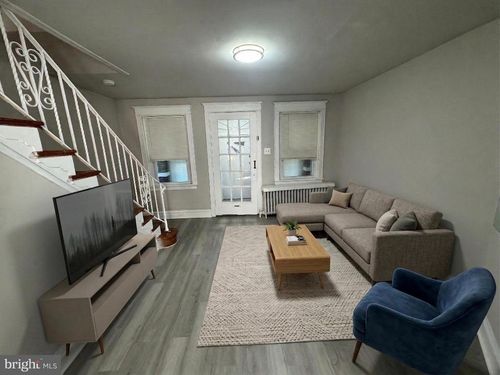 6555 Edmund St, PHILADELPHIA, PA, 19135-2819 | Card Image