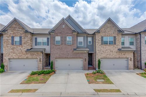 2005 Hamilton Creek Pkwy, Dacula, GA, 30019-7285 | Card Image
