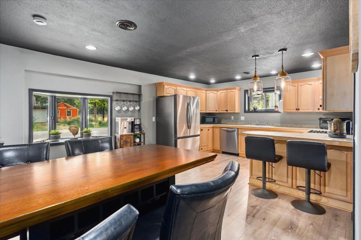 20th St, Lakeland, MN 55043