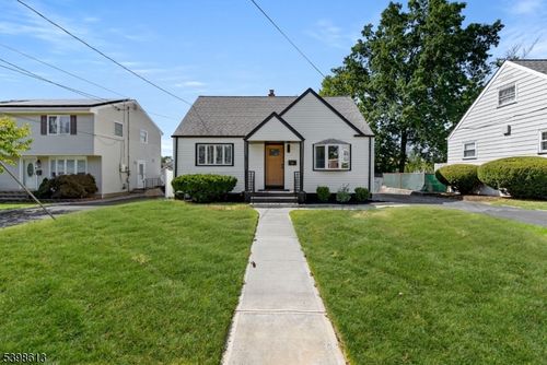 93 Passaic Ave, Belleville, NJ, 07109-1806 | Card Image