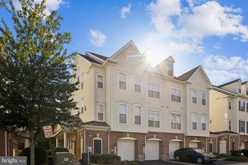 6821 Hampton Bay Ln, GAINESVILLE, VA, 20155-6228 | Card Image