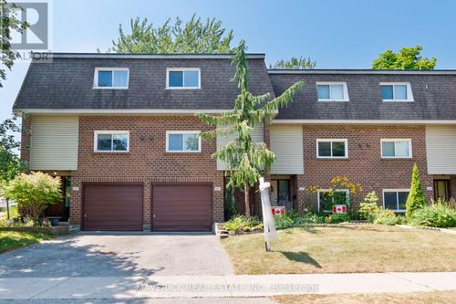 667 Griffith St, London, ON, N6K2S5 | Card Image