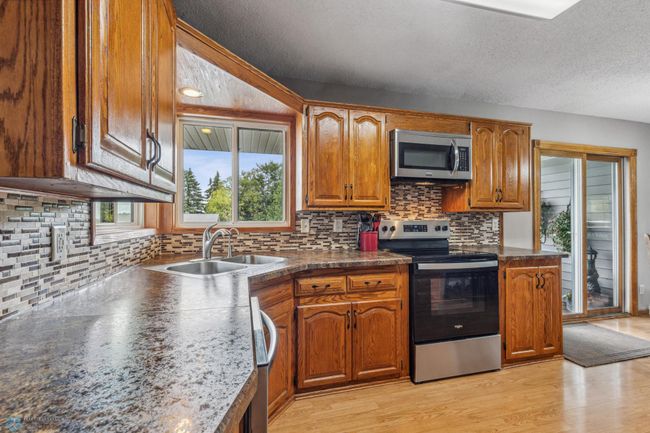 Kitchen | Image 12