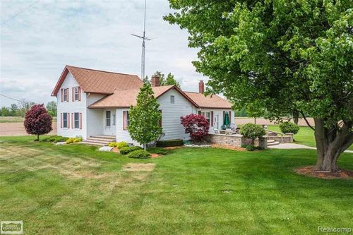 8840 Marquette Rd, Wales, MI, 48027-3704 | Card Image