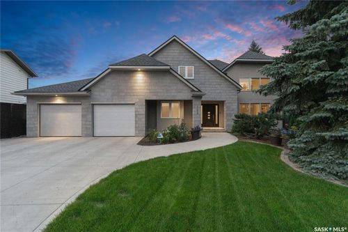 323 Mallin Cres, Saskatoon, SK, S7K7X2 | Card Image