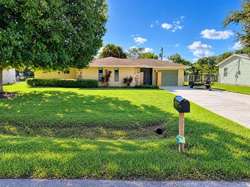 4909 Seagrape Dr, Fort Pierce, FL, 34982-7132 | Card Image