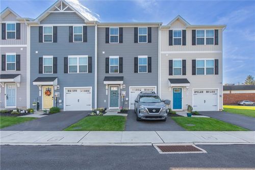 2112 Cross Country Road, Northampton Boro, PA, 18067 | Card Image