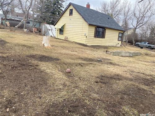 220 2nd St E, Lafleche, SK, S0H | Card Image