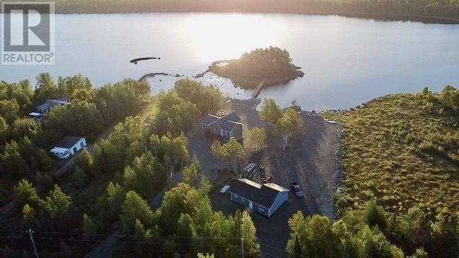 15 Paul's Lake Sideroad, Home with 3 bedrooms, 2 bathrooms and null parking in Badger NL | Image 9