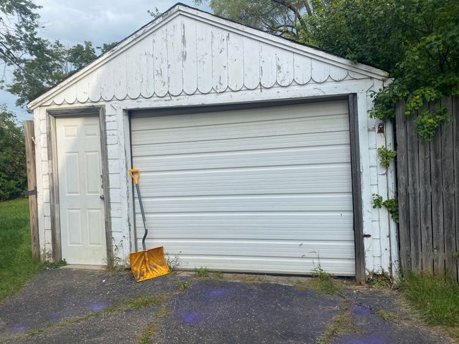 2624 Miller Rd, House other with 3 bedrooms, 2 bathrooms and null parking in Flint MI | Image 21