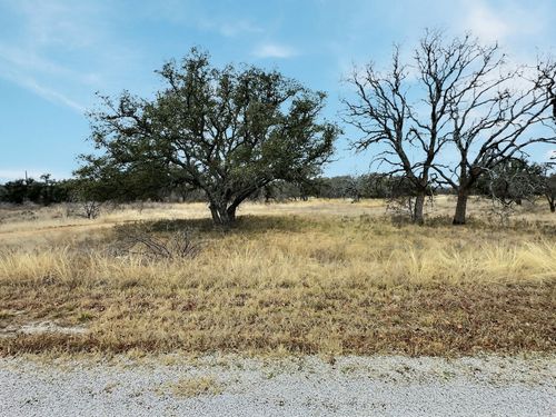 553 Feather Bay Blvd, Brownwood, TX, 76801 | Card Image
