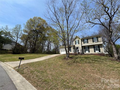 1425 Sugar Hollow Dr, Charlotte, NC, 28214-8615 | Card Image