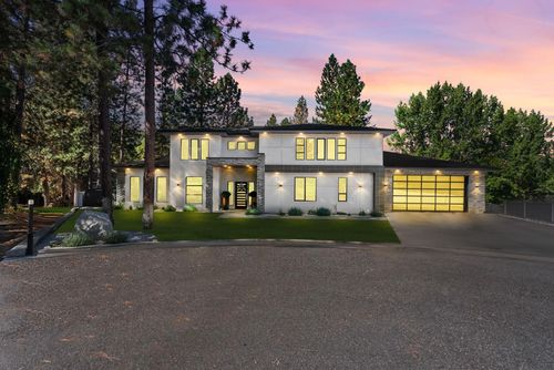 11605 N Alberta Ln, Spokane, WA, 99218-2607 | Card Image