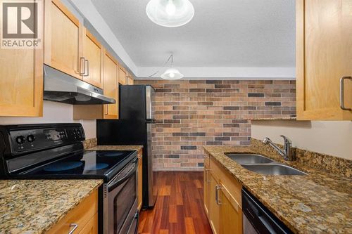 105-315 9a St Nw, Calgary, AB, T2N1T7 | Card Image