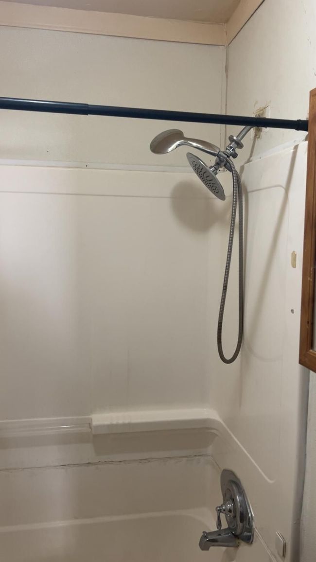 18771 Riverview St, House other with 2 bedrooms, 1 bathrooms and null parking in Riverview MI | Image 6