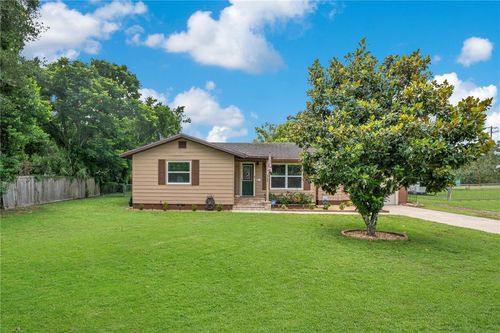 6746 Osceola Dr, MOUNT DORA, FL, 32757-7214 | Card Image