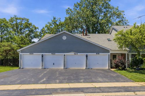 b11-622 Deer Run Dr, Palatine, IL, 60067-8669 | Card Image