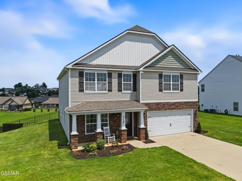 2738 Vista Meadows Ln, Sevierville, TN, 37876-2585 | Card Image