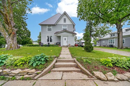 1332 Braden Ave, Chariton, IA, 50049-1623 | Card Image