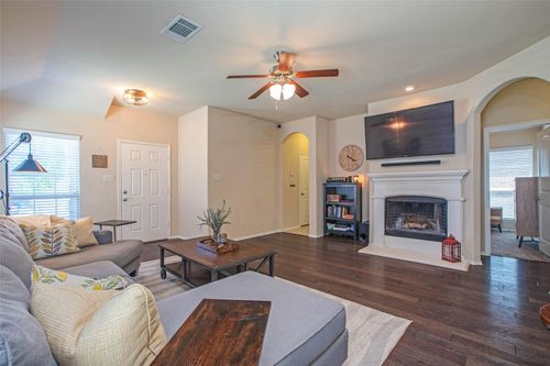 8905 Deadwood Ln, Aubrey, TX, 76227-1635 | Card Image