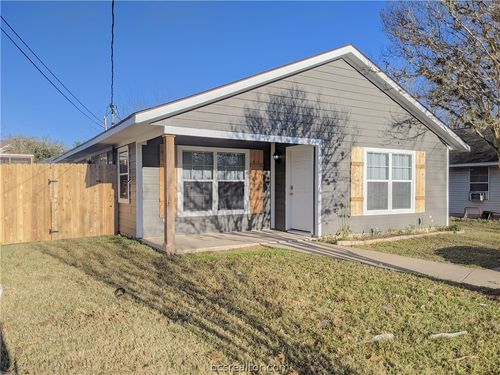 1109 Phoenix Street, College Station, TX, 77840-4217 | Card Image