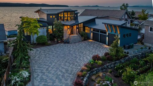 181 Utsalady Rd, Camano Island, WA, 98282-7213 | Card Image