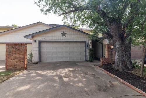 2810 Spring Valley Dr, Bedford, TX, 76021-4312 | Card Image