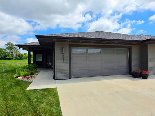 613 14th St Se, Orange City, IA, 51041-7484 | Card Image