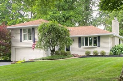 34 Cochran Dr, House other with 3 bedrooms, 2 bathrooms and 2 parking in Neshannock Twp PA | Image 1