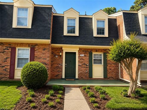 b-221 Bailiff Ct, Newport News, VA, 23608-2945 | Card Image