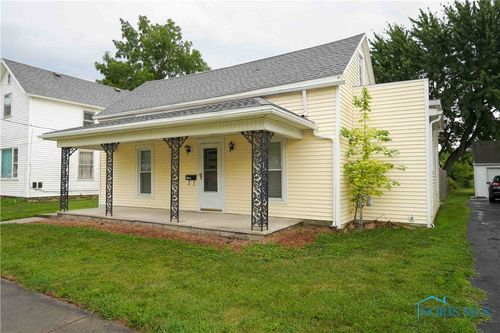 527 W Lincoln St, Findlay, OH, 45840-3147 | Card Image
