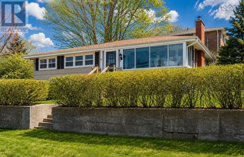 8 Curley Dr, Dartmouth, NS, B2Y1X8 | Card Image