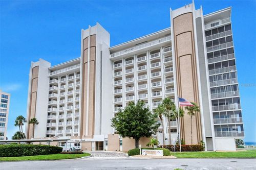 305-633 Alhambra Rd, VENICE, FL, 34285-2518 | Card Image