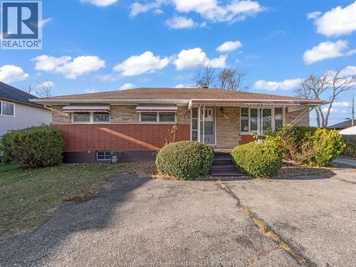 2101 Dominion Blvd, Windsor, ON, N9B3H8 | Card Image