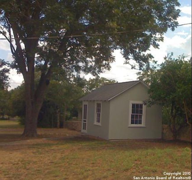 119 Idlewilde Blvd, House other with 2 bedrooms, 3 bathrooms and null parking in Comfort TX | Image 16