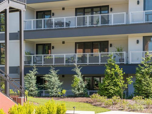 unit-303-145 Biltmore Ave, Asheville, NC, 28801-4173 | Card Image