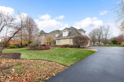 22262 Nw Brookside Way, House other with 4 bedrooms, 3 bathrooms and 3 parking in Lake Barrington IL | Image 2