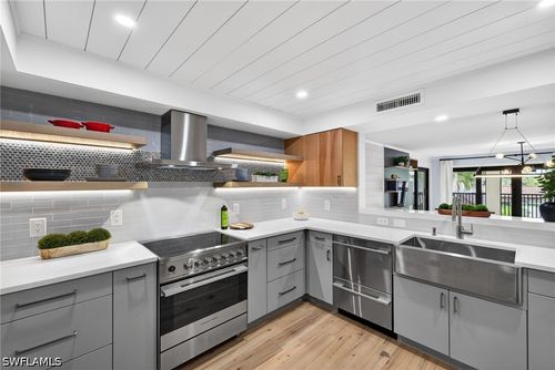 205a-6080 Pelican Bay Blvd, NAPLES, FL, 34108-8177 | Card Image