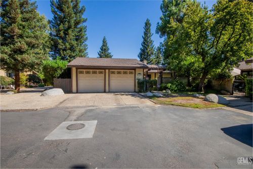 12036 Davis Cup Dr, Bakersfield, CA, 93306-9712 | Card Image