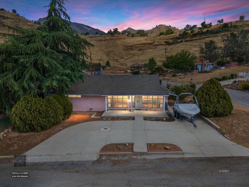37 Pine St, Wofford Heights, CA, 93285-9617 | Card Image