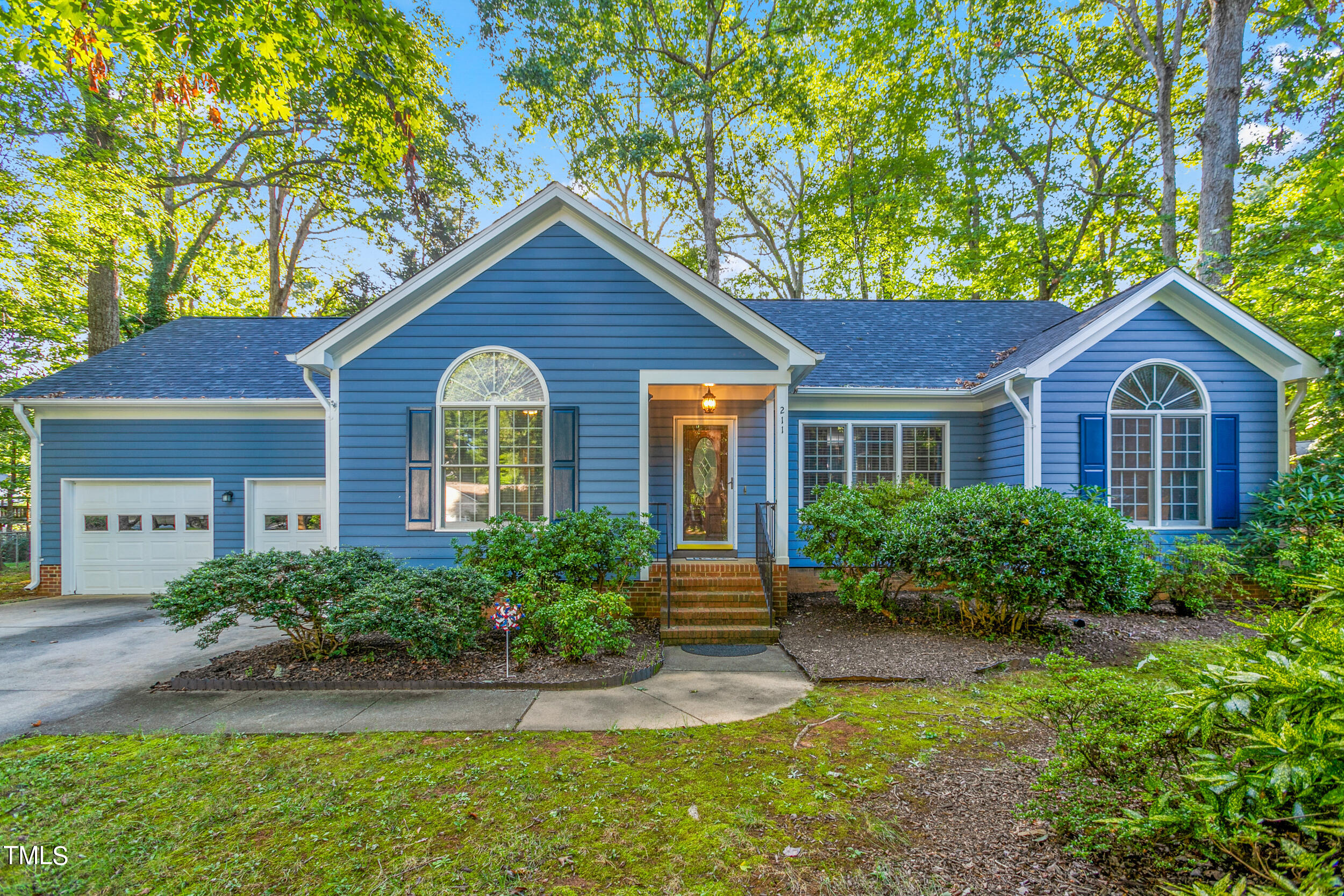 Redberry Ct, Mebane, NC 27302