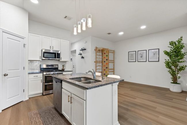 103 Simon, House other with 3 bedrooms, 2 bathrooms and null parking in Kyle TX | Image 9