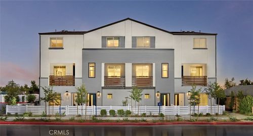 1304 W W Oak Crest Paseo, Ontario, CA, 91762 | Card Image