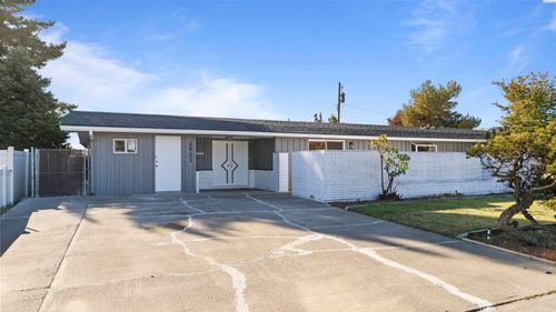 2521 W Entiat Ave, Kennewick, WA, 99336-3077 | Card Image