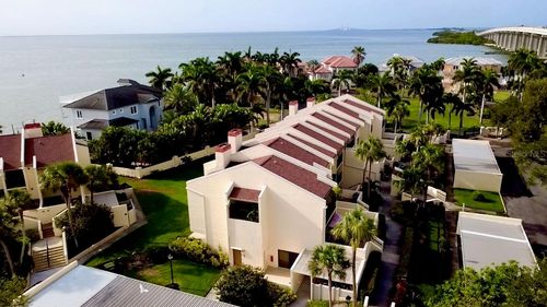 p11-7550 Sunshine Skyway Ln S, ST PETERSBURG, FL, 33711-4963 | Card Image