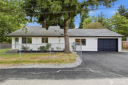 14418 26th Ct S, SeaTac, WA, 98168-3877 | Card Image