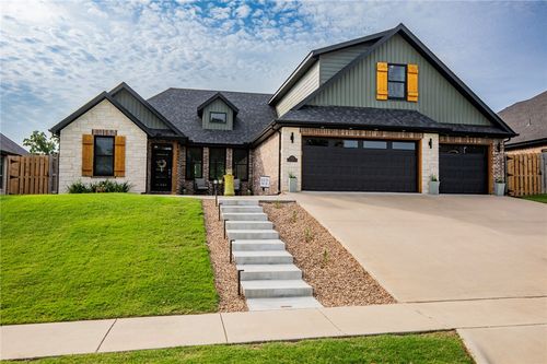 1810 Ne Chaucer St, Bentonville, AR, 72712-4497 | Card Image